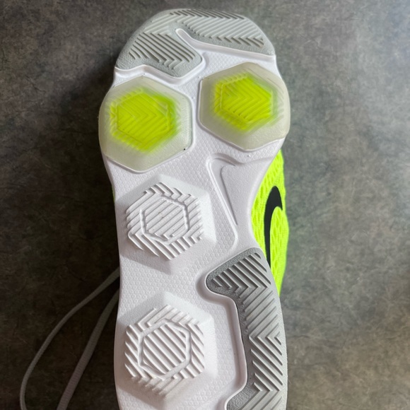 Nike Zoom Fit sneakers - Picture 2 of 4